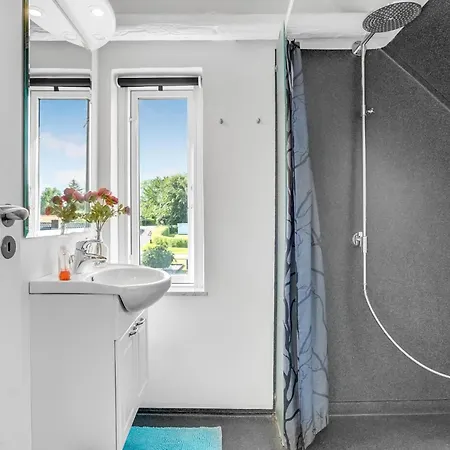 Four-bedroom In Børkop