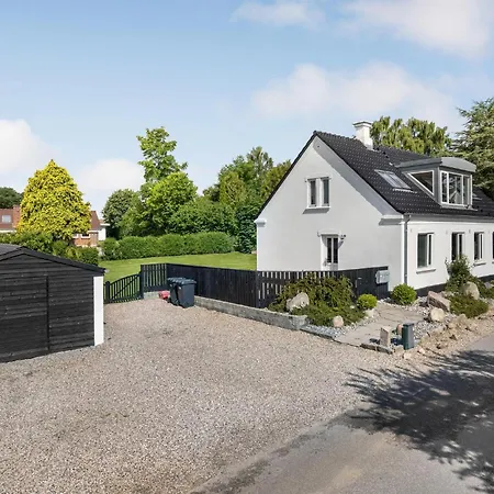 Four-bedroom In Holiday home Borkop