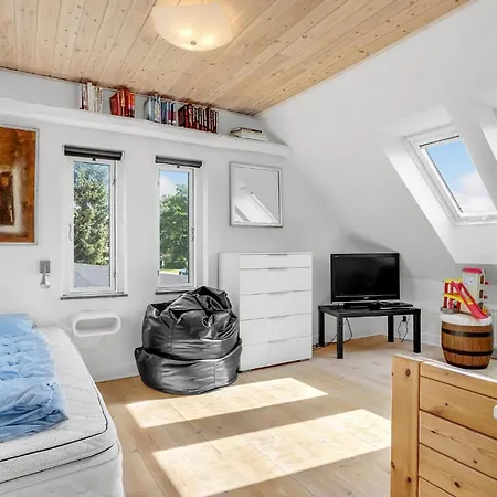 Four-bedroom In Prázdninový dům *